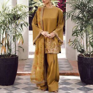Pakistani Salwar Suit